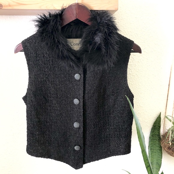Vintage Tops - Amazing vintage fur collar vest